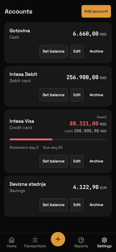 Dinero accounts on a phone, with a credit card limit and a savings account in EUR